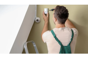 Guide d'achat : Choisir et installer un détecteur de mouvement