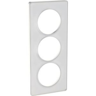 Odace Touch, plaque Translucide Blanc 3 postes verticaux entraxe 57mm - S520816R